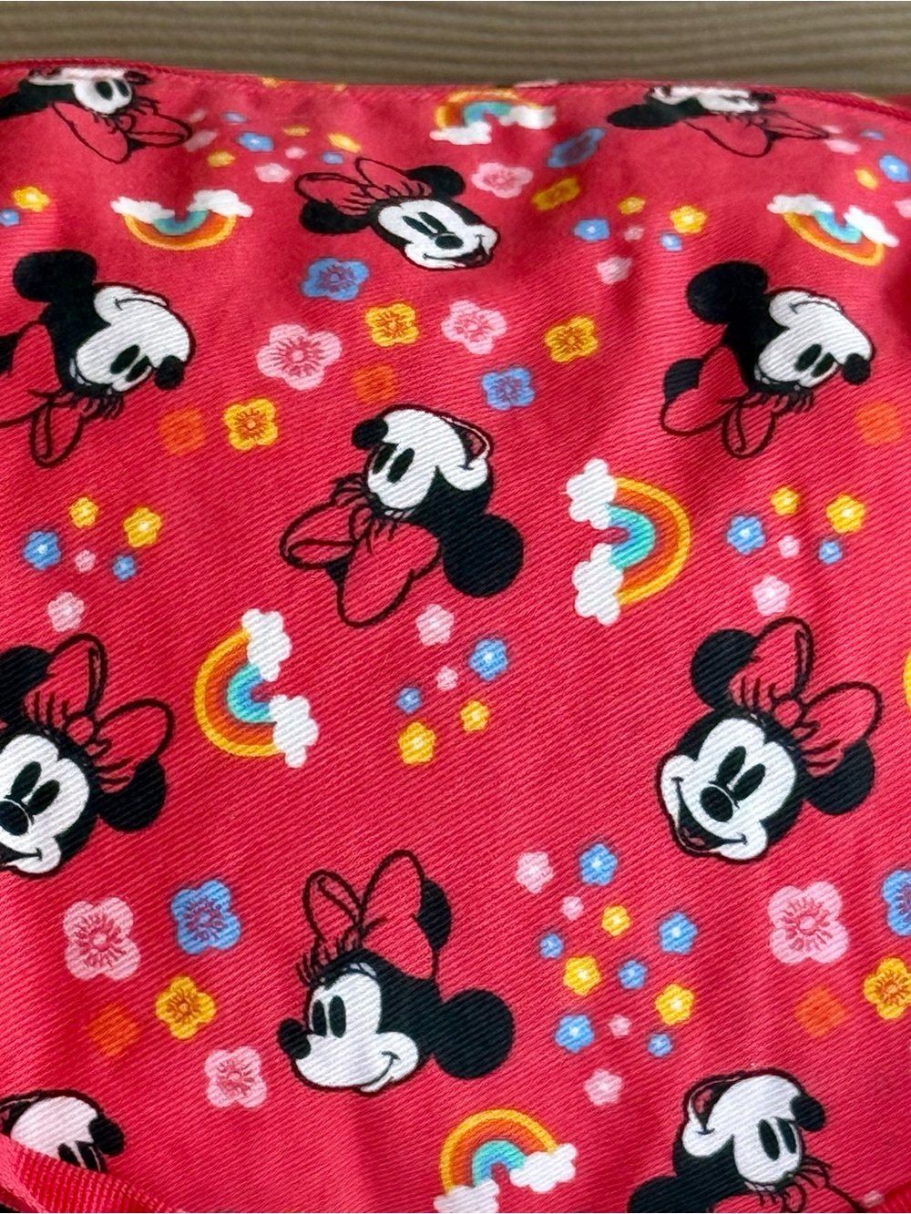 Disney Minnie Mouse Duffel Bag Travel Weekender Gym Carry On Red Cute - Picture 2 of 5